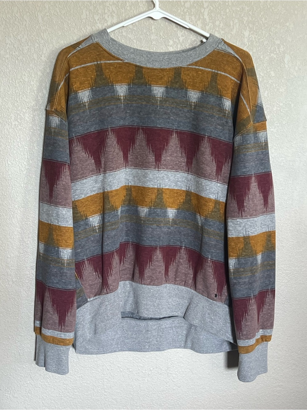 Women’s Prana Striped Crewneck Sweatshirt in Gray, Mustard & Burgundy size XL